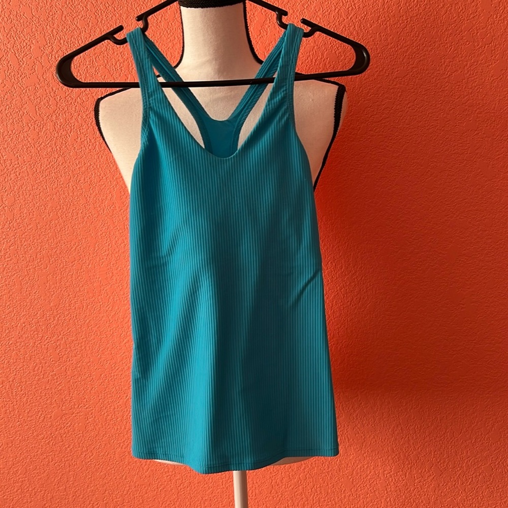New Nike size medium